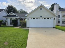 featured image of 148 Meadowbrook Ct #1