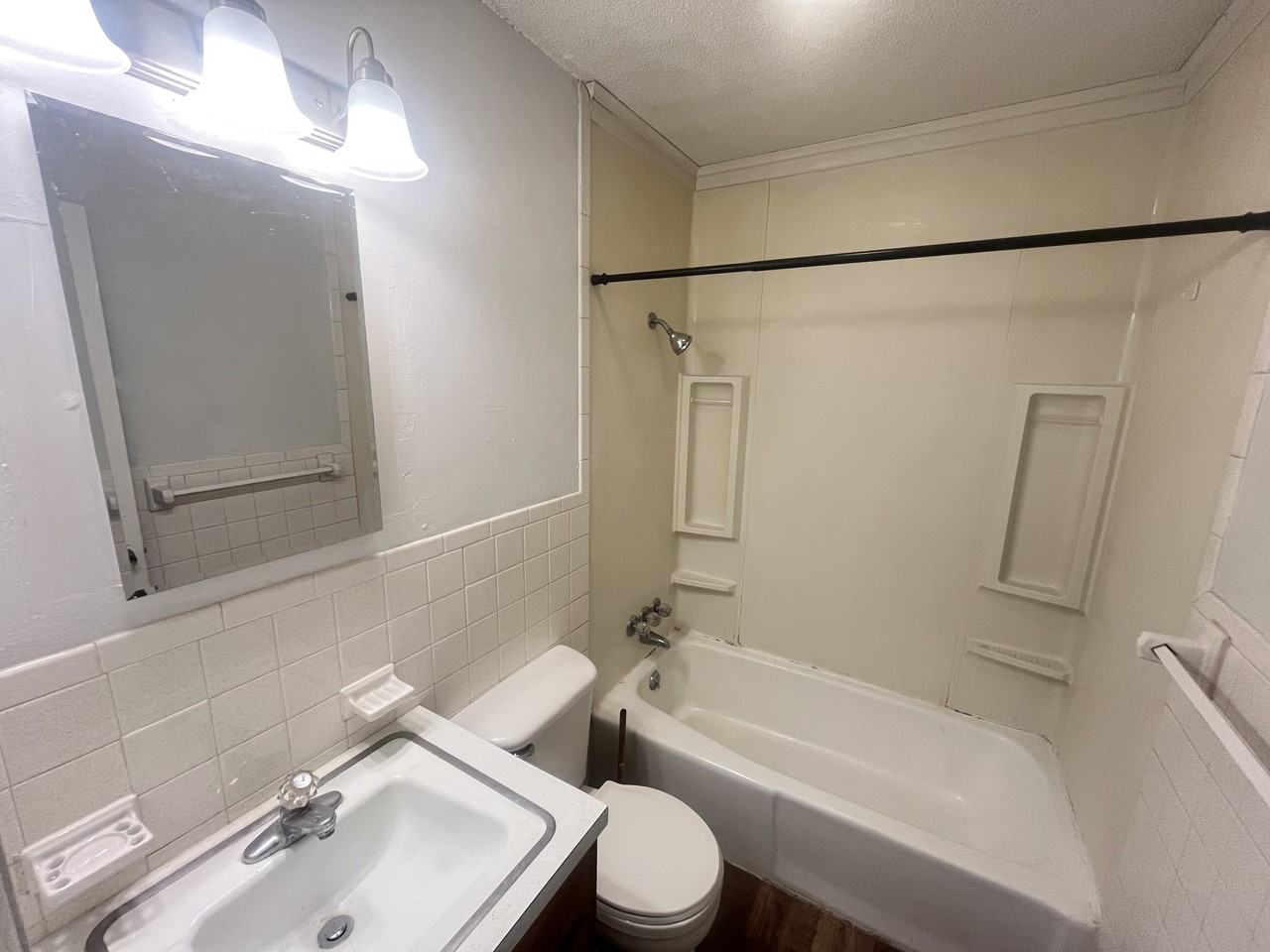 730 E Culton St #4 - Photo 7 of 8