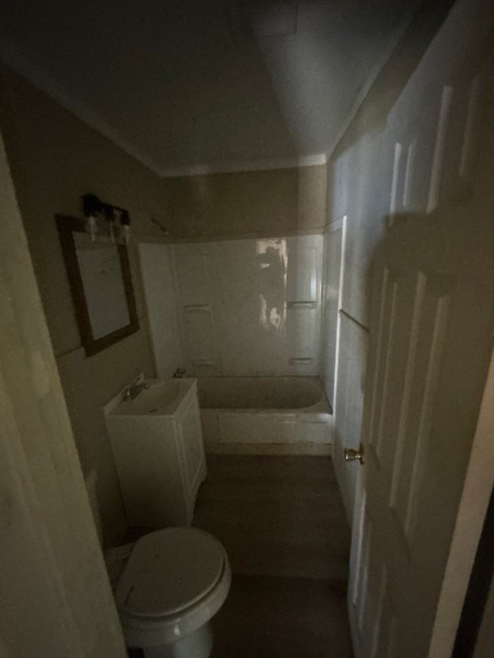 236 Decelle St #1 - Photo 4 of 10