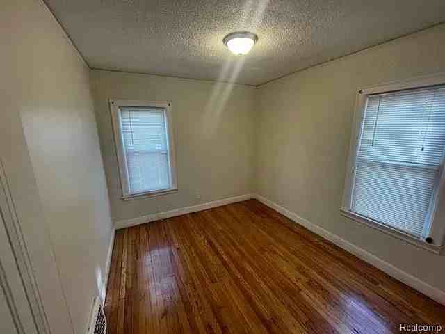 15445 Minock St #1 - Photo 6 of 11