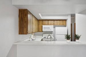 featured image of 2645 Stonecreek Dr