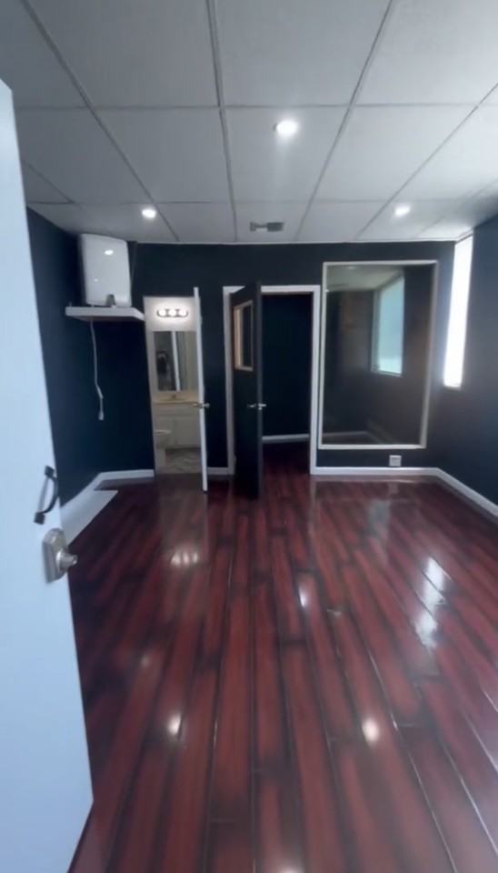 965 Goodrich Blvd #25