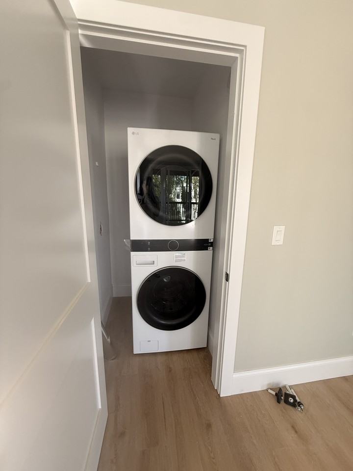 7 Thornley St #3 - Photo 5 of 10