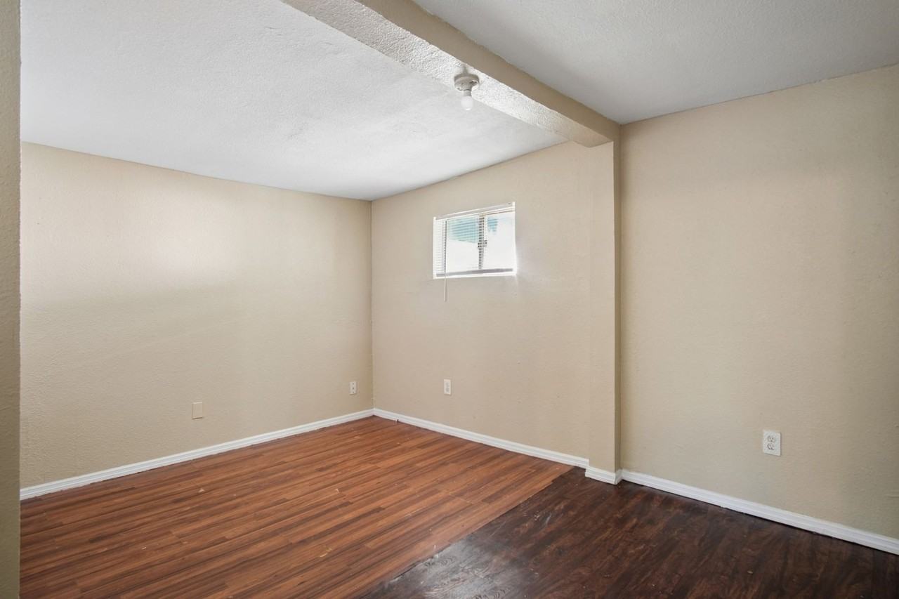 607 Gulf - Photo 5 of 23
