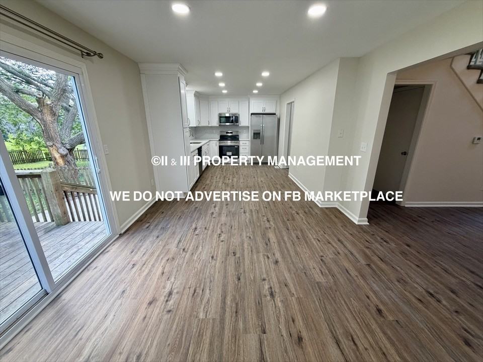10807 Haskins St #1 - Photo 4 of 18