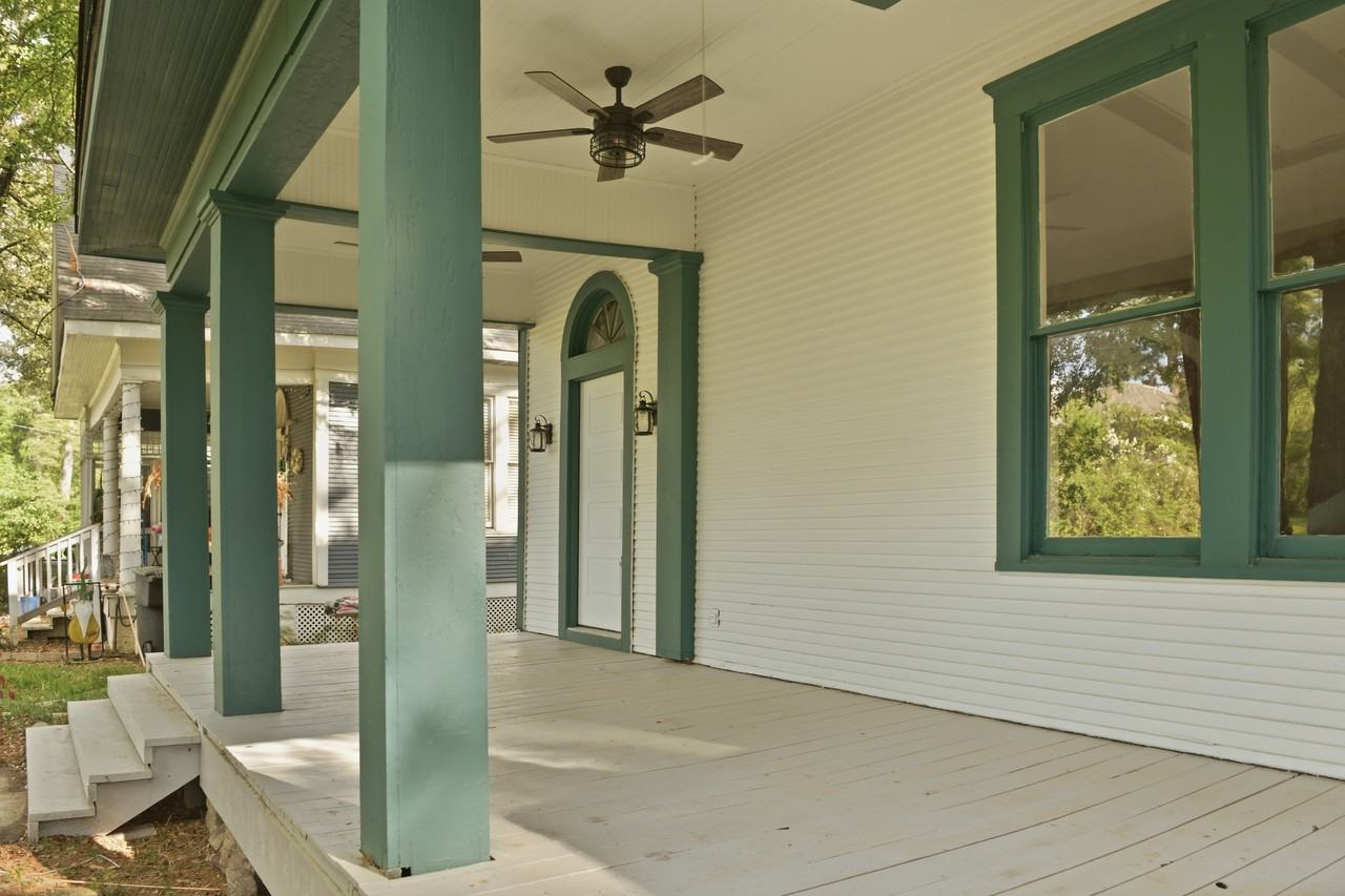 415 Boulevard St #1 - Photo 2 of 24