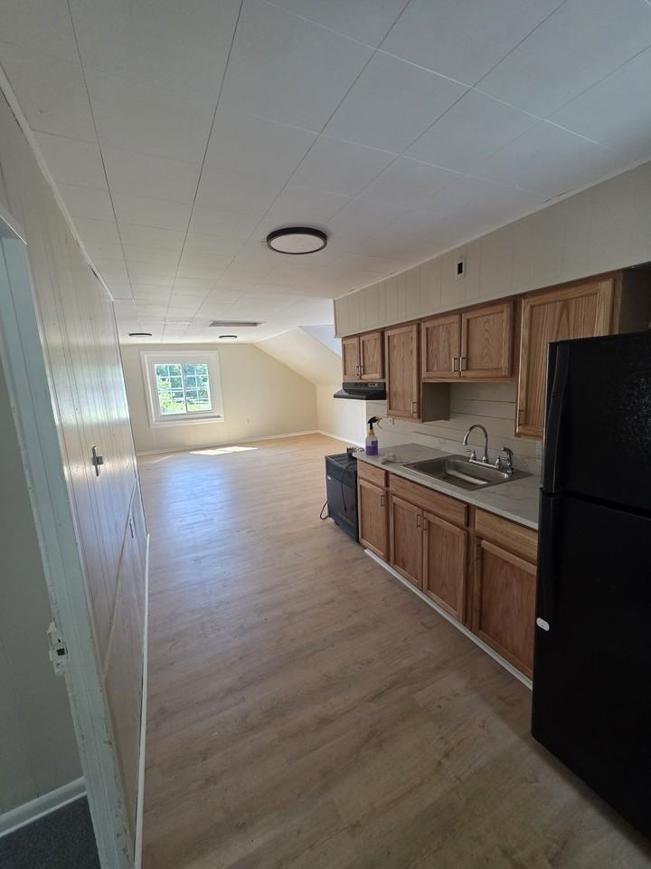 342 W 25th St 2nd Fl #2 - Photo 4 of 10