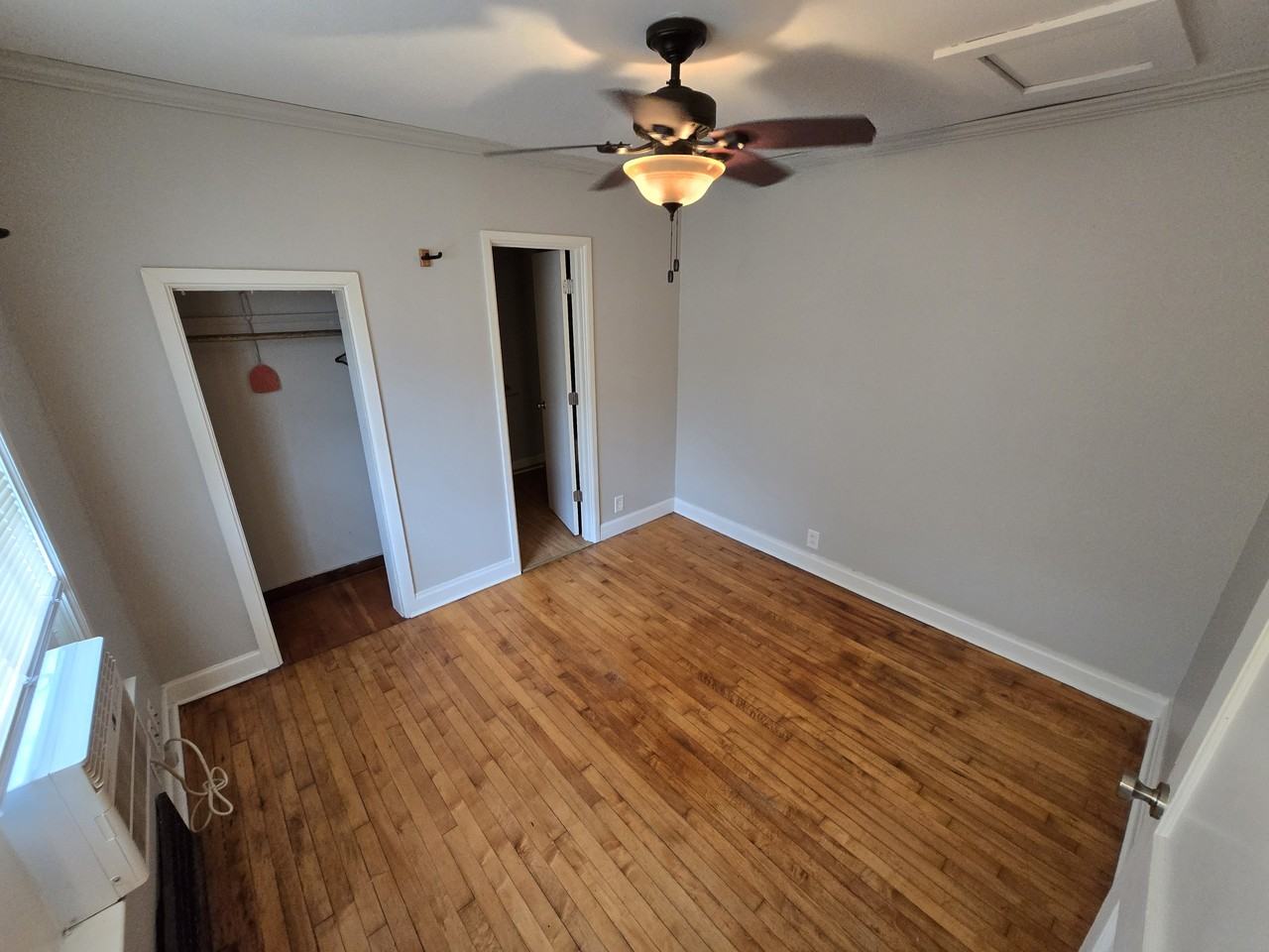 2841 P St #2 - Photo 4 of 8