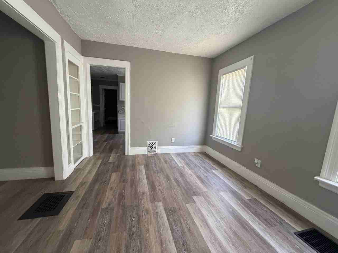215-217 Emerson Street - 217 DN #217DN - Photo 6 of 8