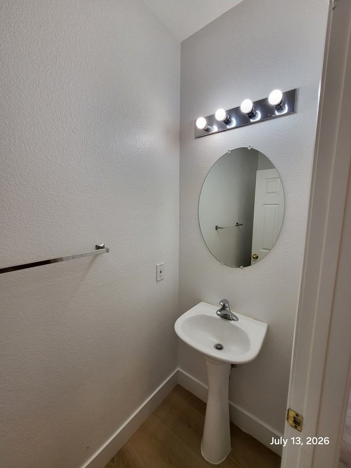 6142 Novelty St #1 - Photo 6 of 20