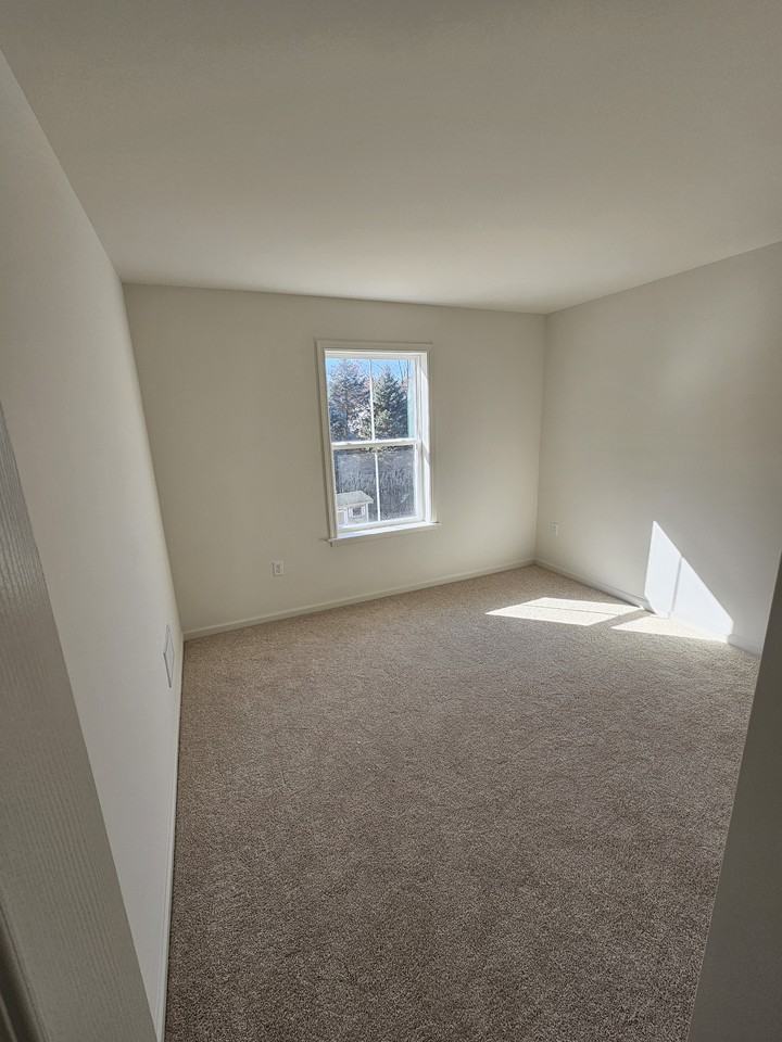 231 E Fulton St #B - Photo 7 of 10