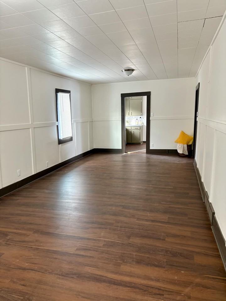 509 S Emporia St #1 - Photo 2 of 11