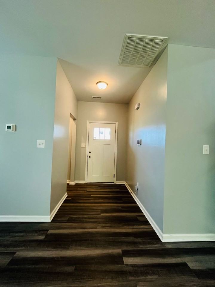 2165 Stonewash Dr - Photo 2 of 25