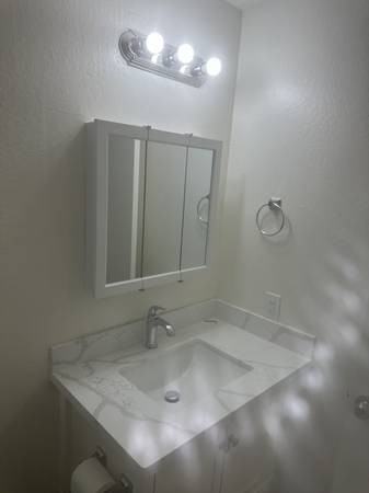 2211 Leland Ct #1 - Photo 4 of 9