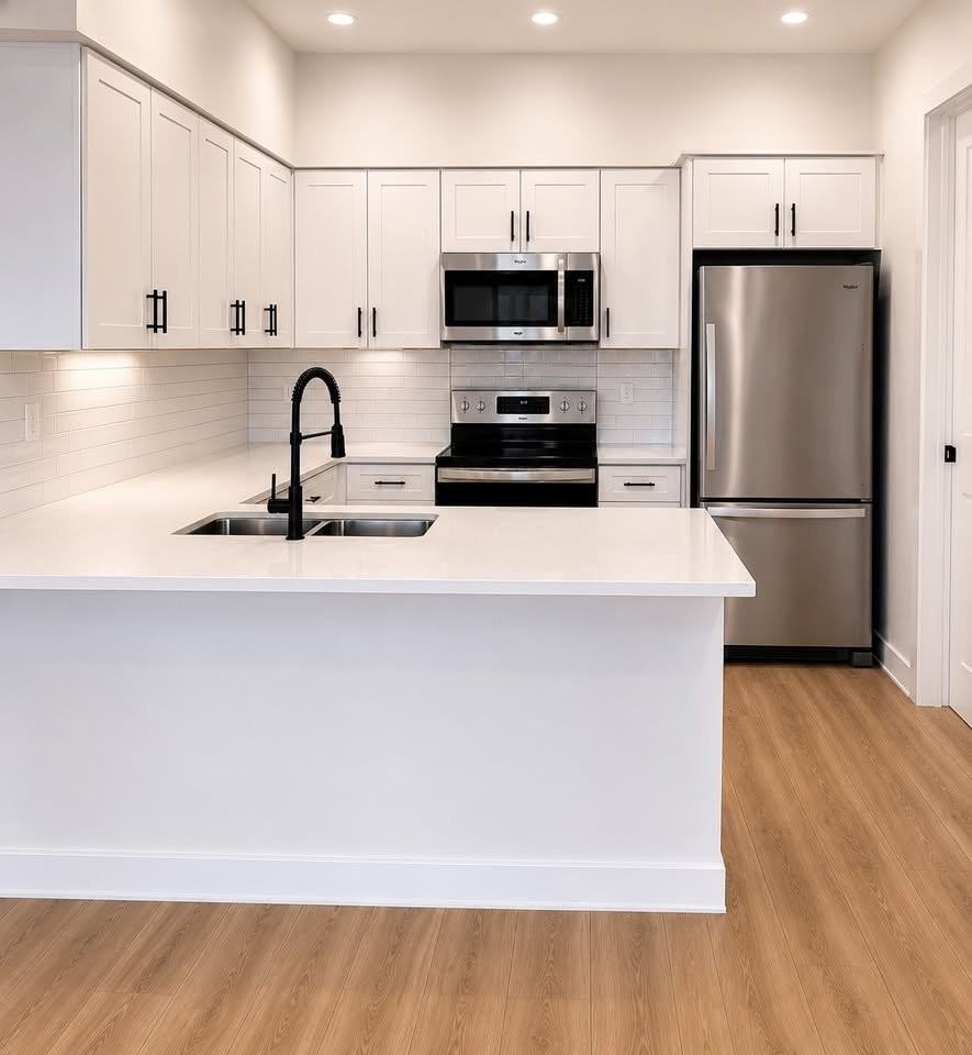 10511 157 St Nw #3 - Photo 3 of 11