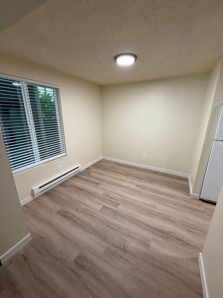 2780 Nw 29th St #C - Photo 4 of 16