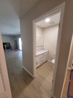 1095 Pacific St - Photo 5 of 8