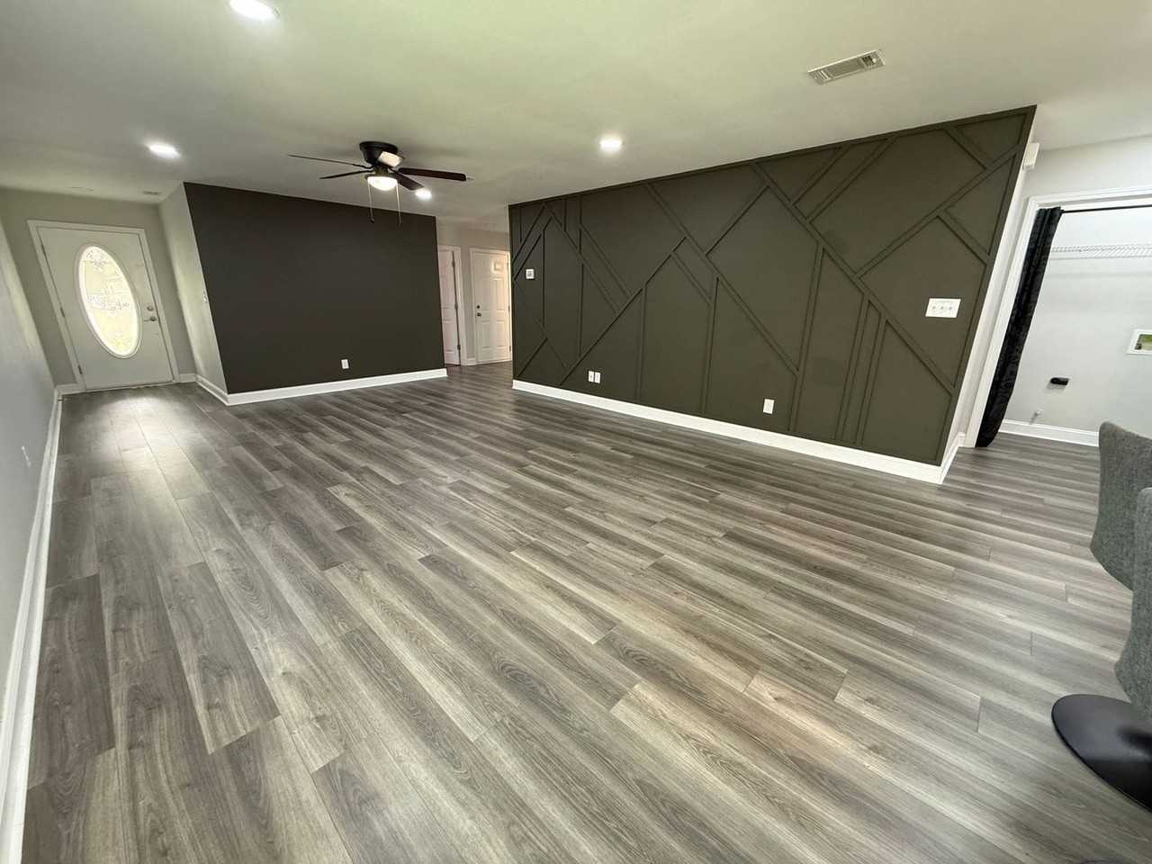 1046 Simpson St - Photo 3 of 26