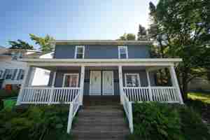 featured image of 615 S Dewey St #1