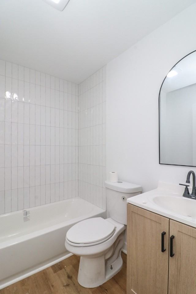 1527 Greenup St #1 - Photo 3 of 7
