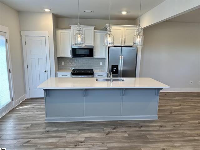 201 Shallons Dr #1 - Photo 5 of 25