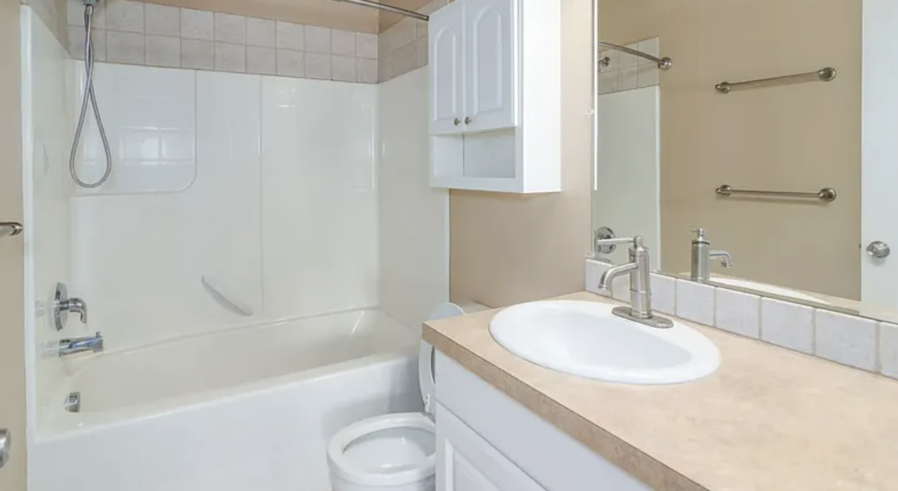 3612 E Moody Rd #B - Photo 6 of 11