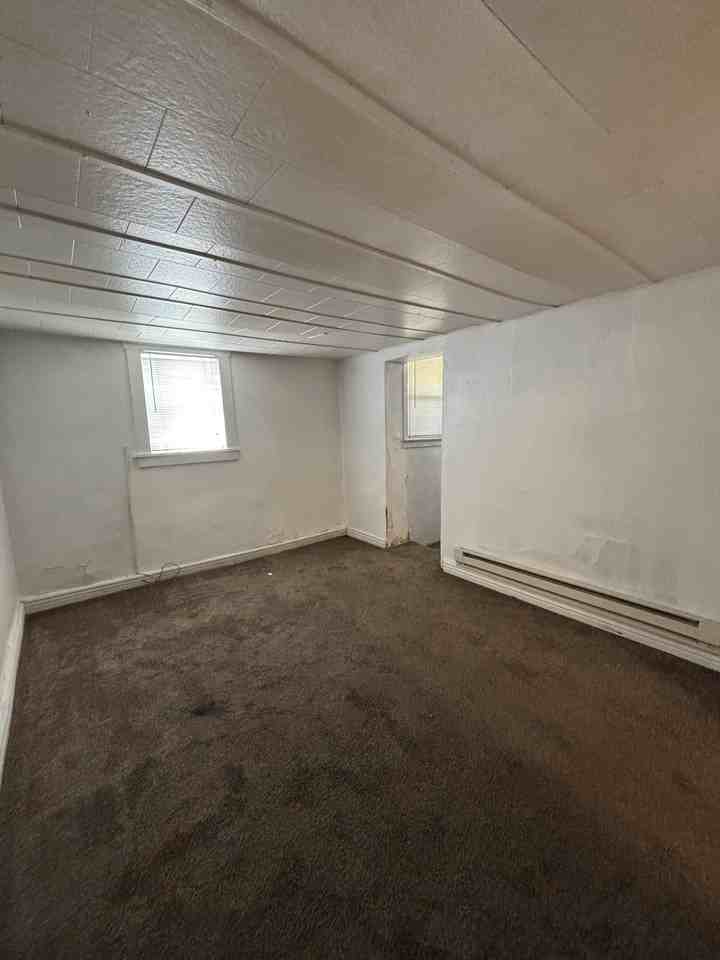 293 S Water Ave #2 - Photo 4 of 4