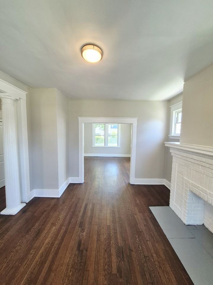 2113 Barton Ave #1 - Photo 6 of 42