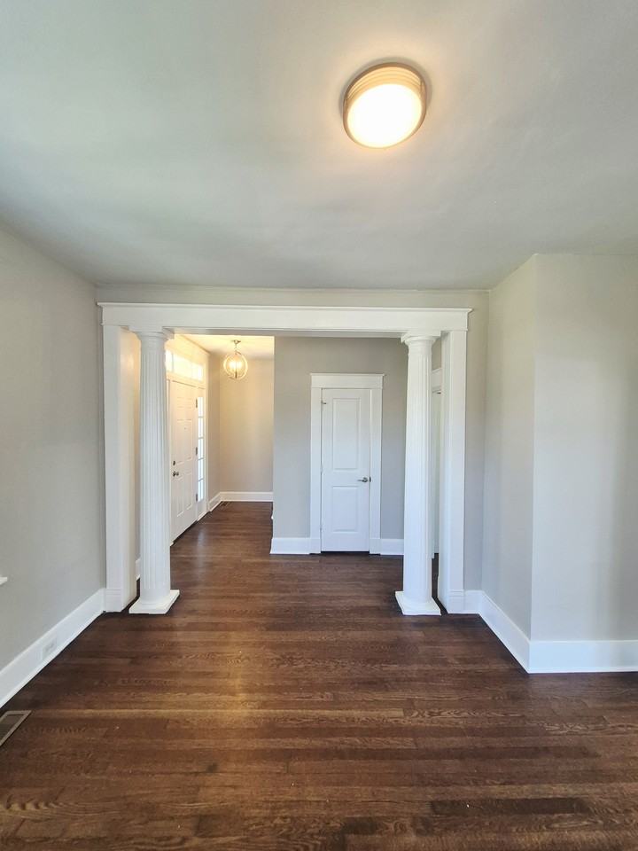 2113 Barton Ave #1 - Photo 7 of 42