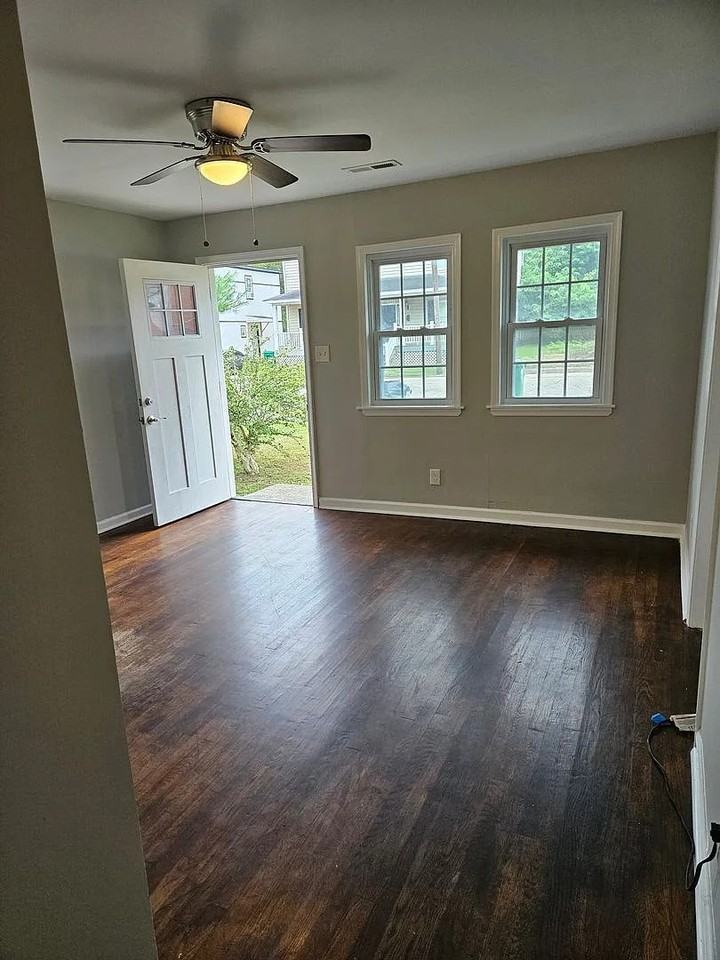 1343 Hinton St #1343 - Photo 3 of 10