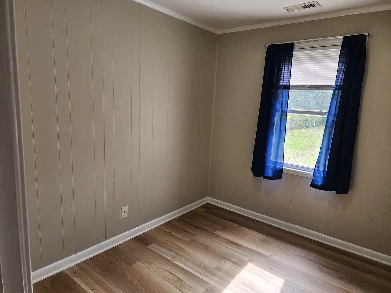 115 S Ivy Ave #115 - Photo 6 of 10