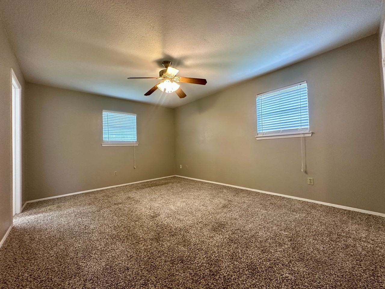 148 Bowie Ln - Photo 7 of 13