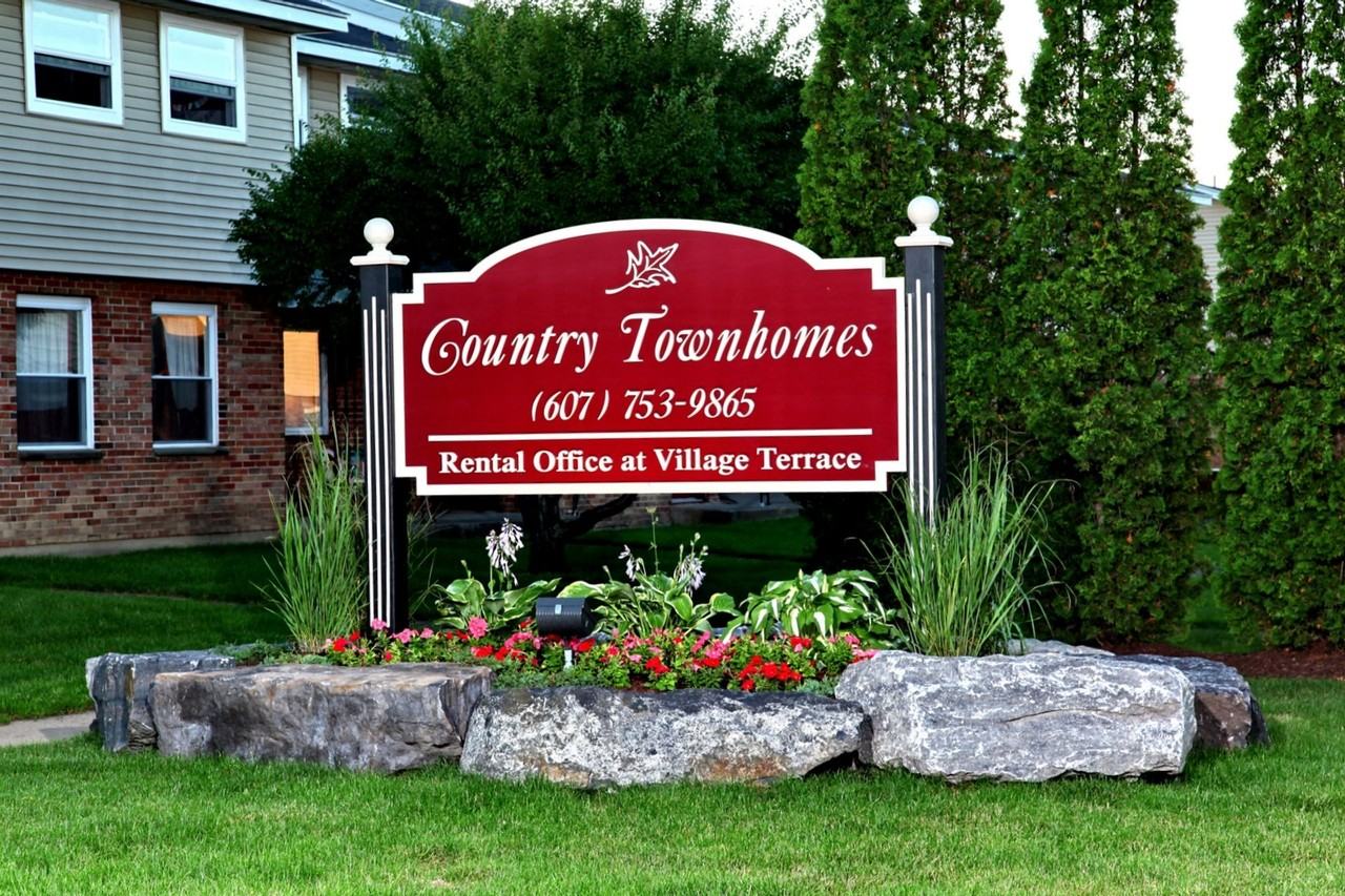 Country Townhomes - Photo 3 of 11