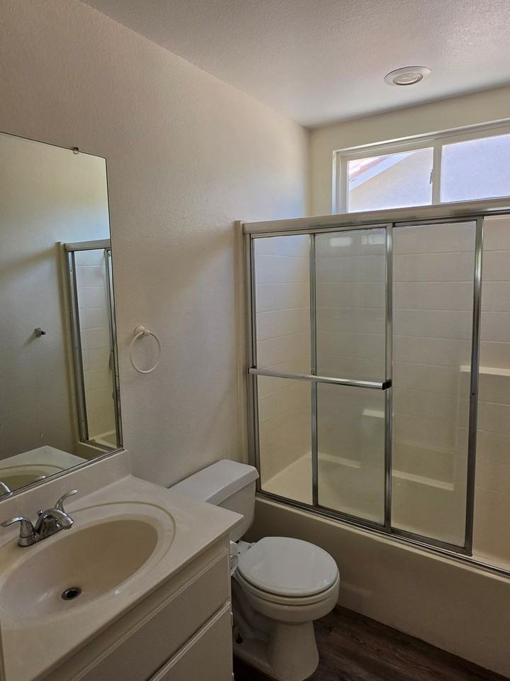 78755 Irwin Cir - Photo 4 of 8