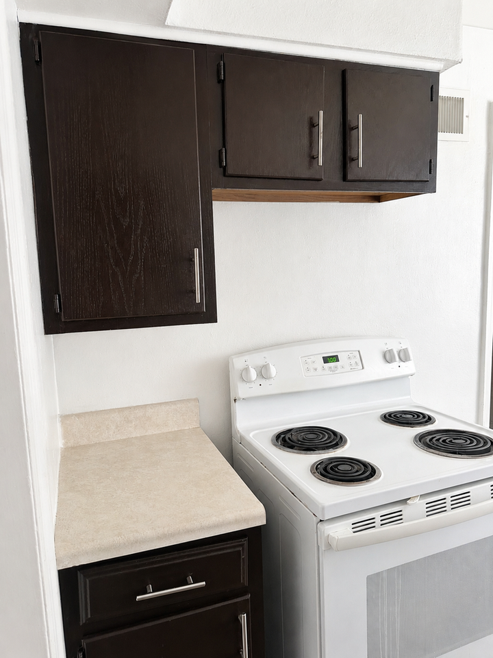 1717 Lodge Ave - Photo 3 of 20