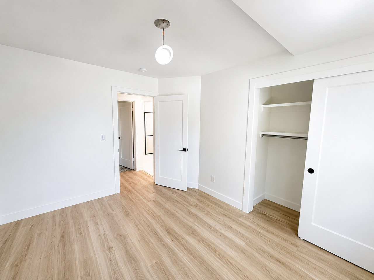 1464 55th Ave - Photo 6 of 9