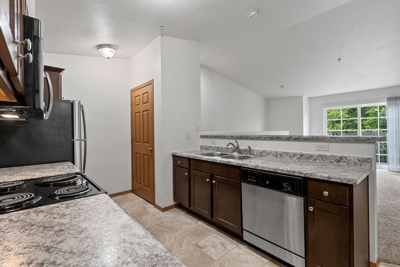 228 Baker Blvd - Photo 5 of 50