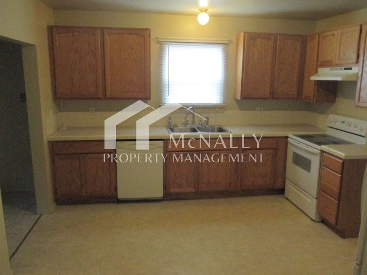 3928 S Tyler St - Photo 7 of 22
