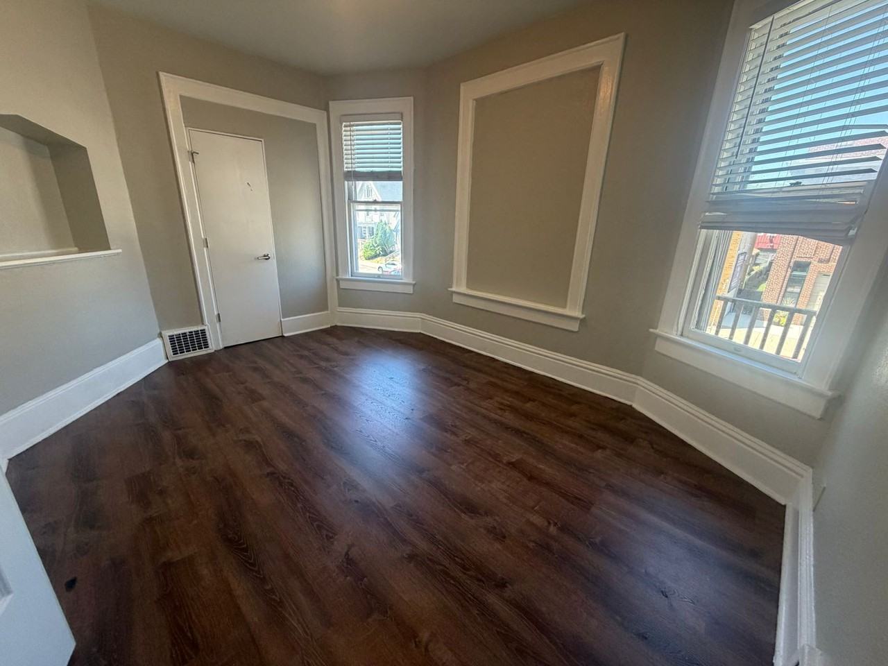 3911 W Vliet St - Photo 2 of 5