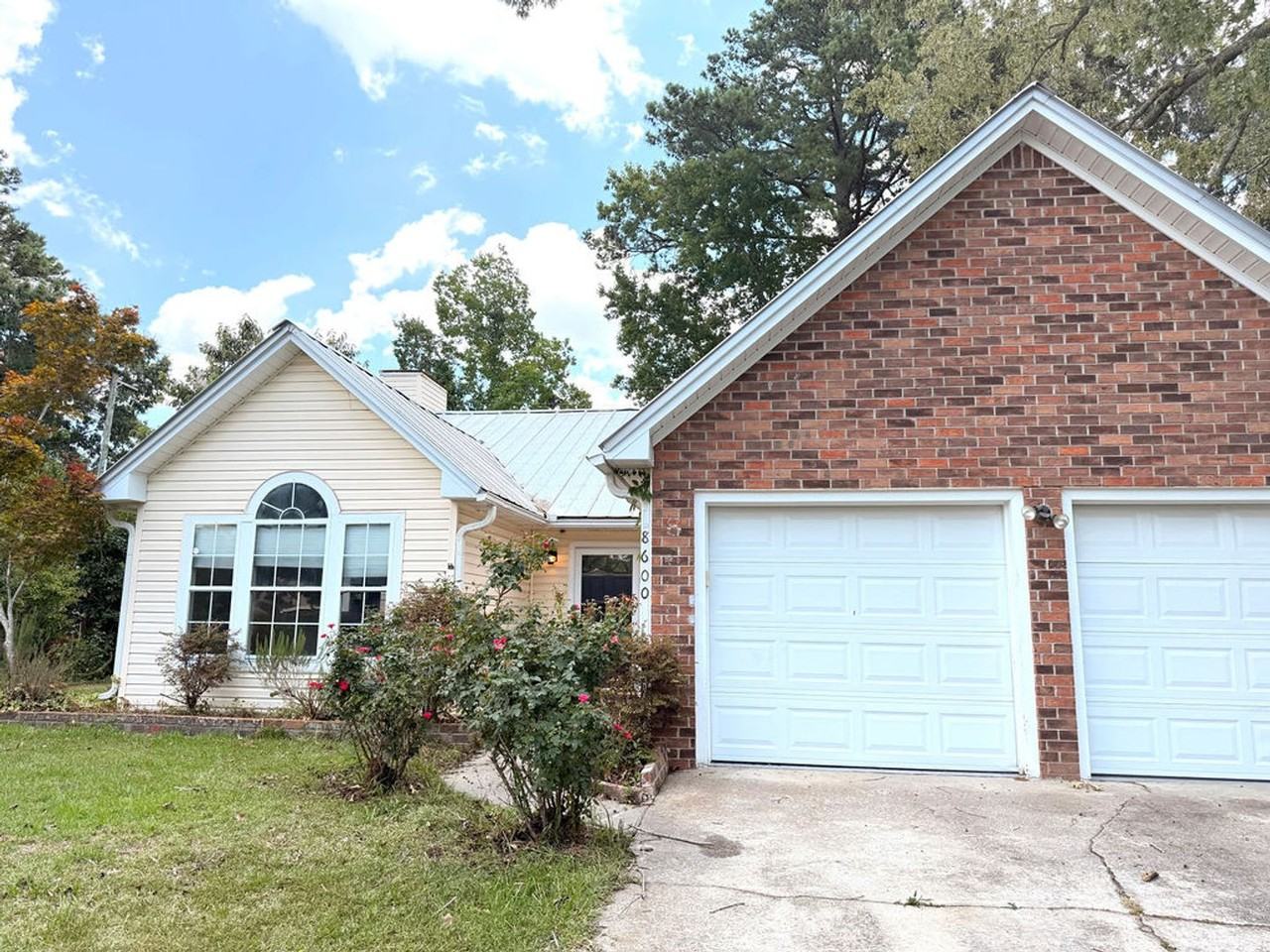 8600 Roanoke Dr - Photo 2 of 29