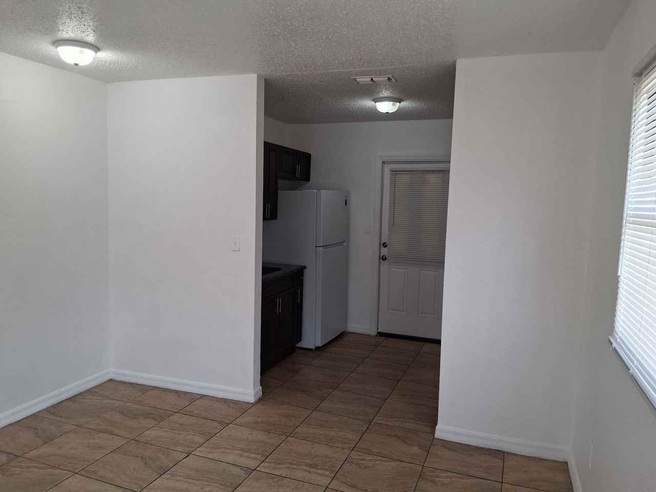 2321 E 110th Ave - Photo 2 of 10