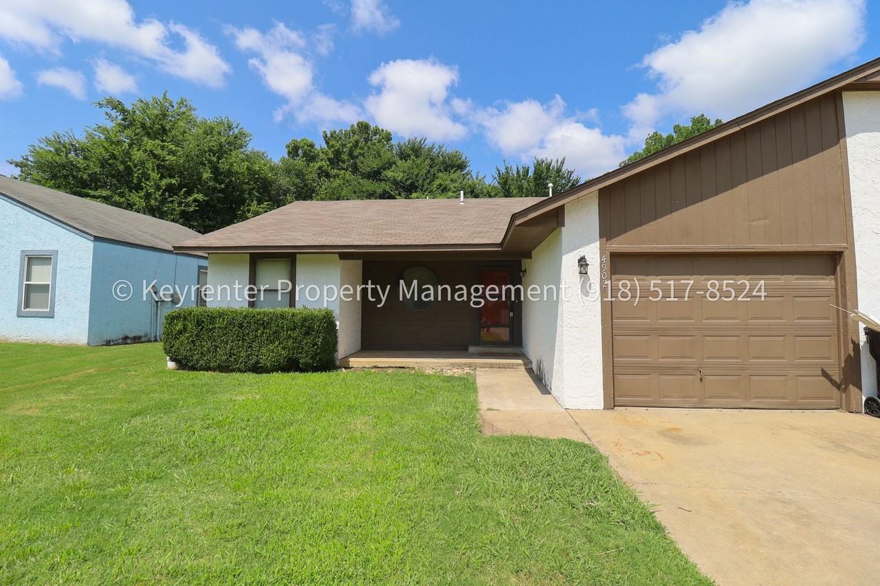 4902 S Gum Ave - Photo 6 of 50