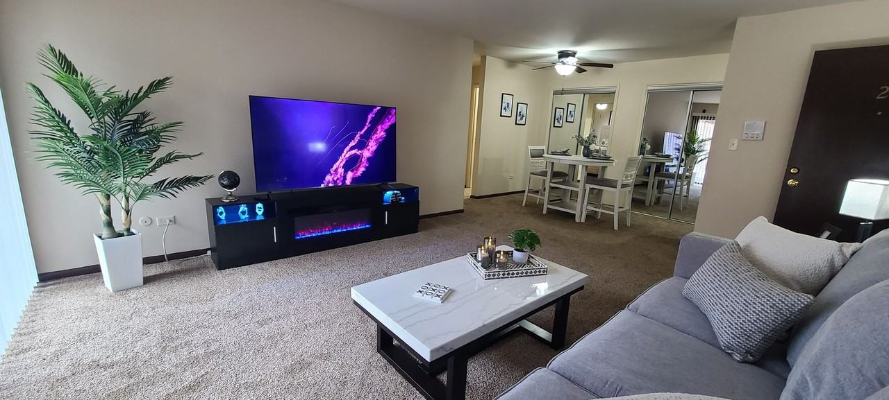 Sandridge Apartments - Photo 5 of 31