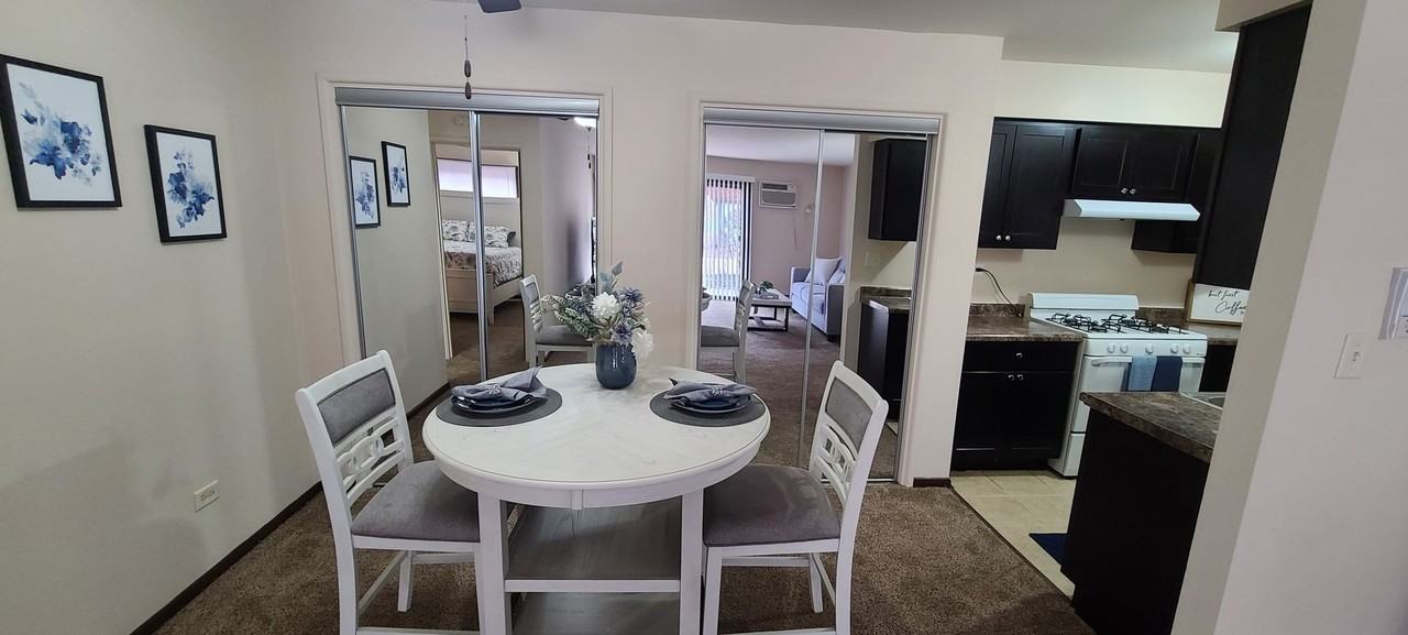 Sandridge Apartments - Photo 7 of 31
