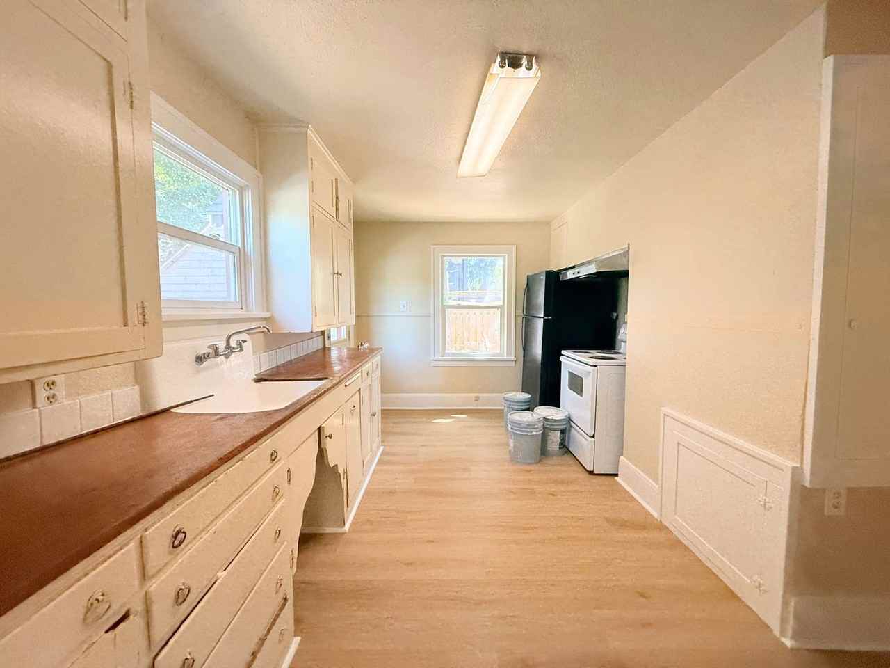 4630 Sw 185th Ave - Photo 2 of 14