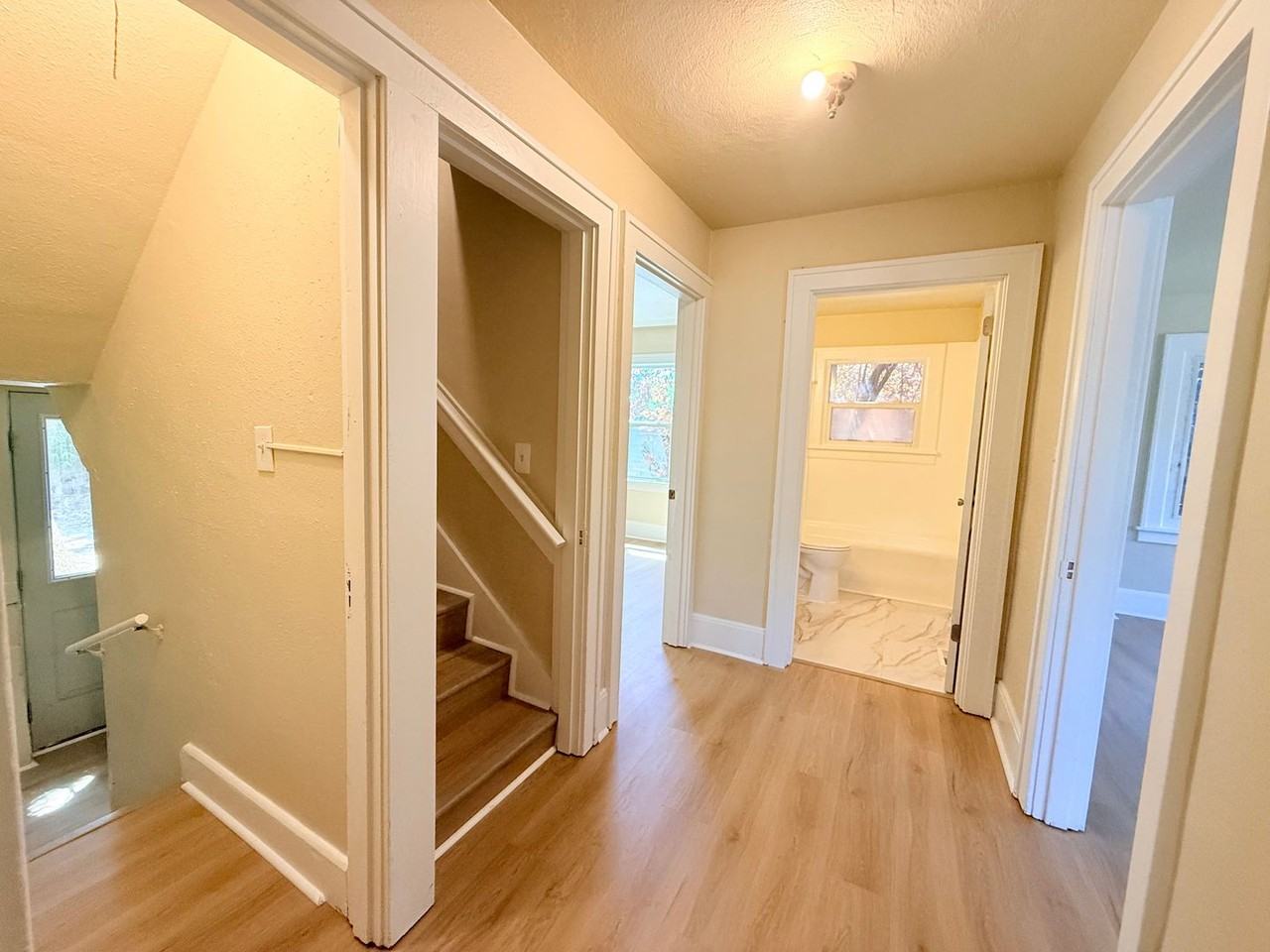 4630 Sw 185th Ave - Photo 7 of 14
