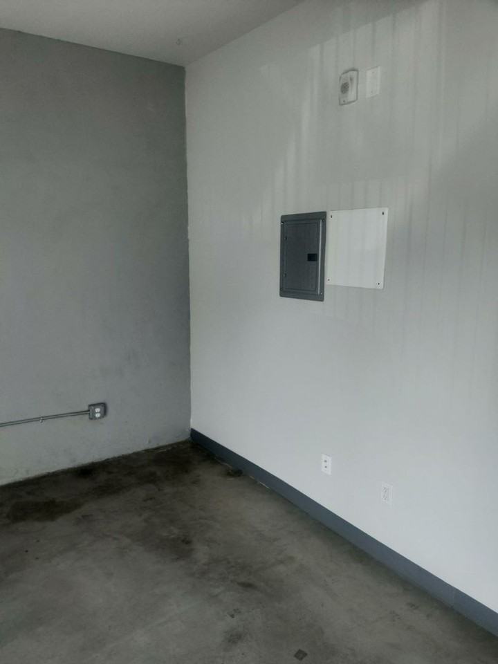 3810 31st Street - Photo 4 of 11