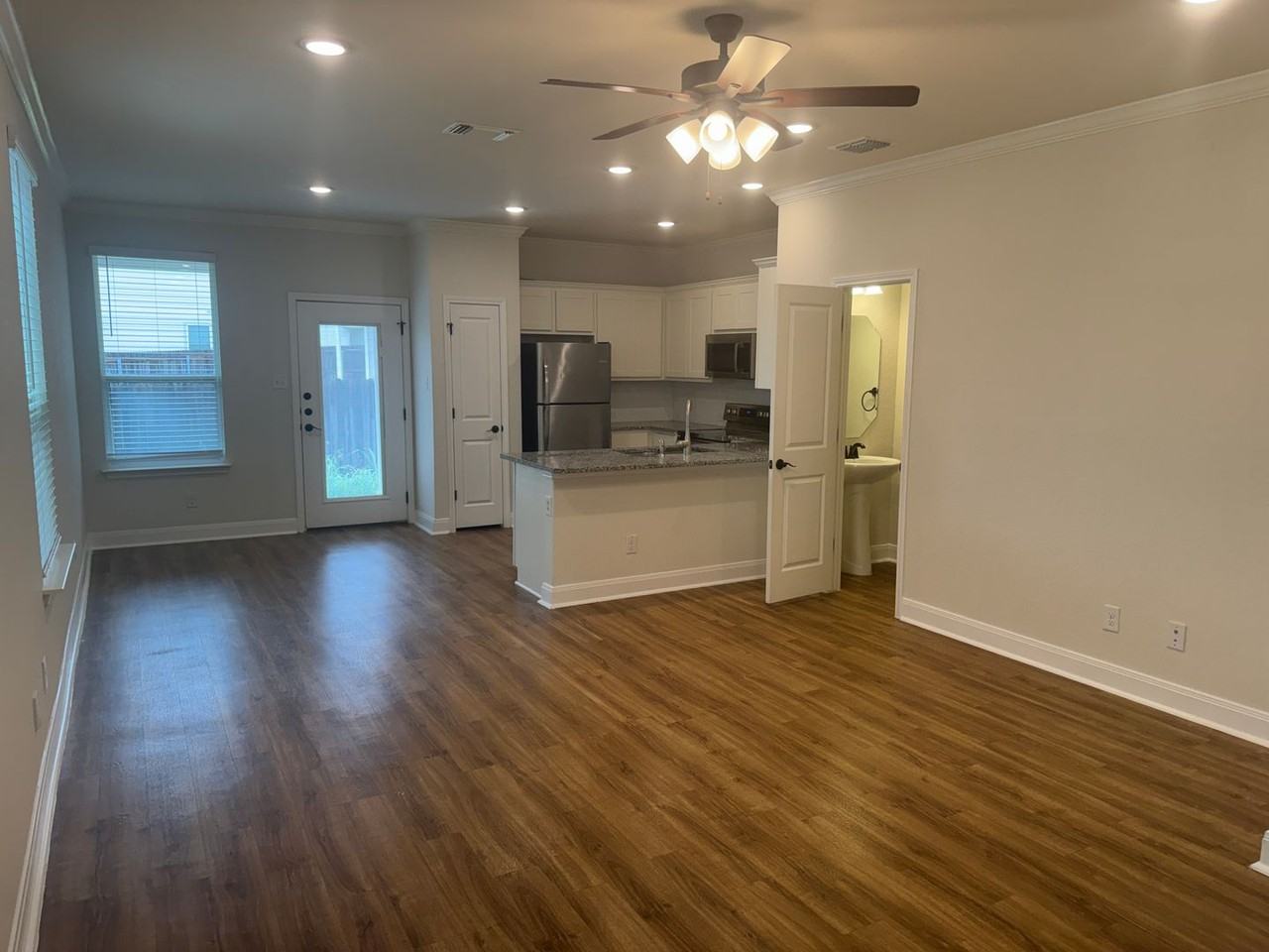 10318 Lynwood Br - Photo 3 of 26
