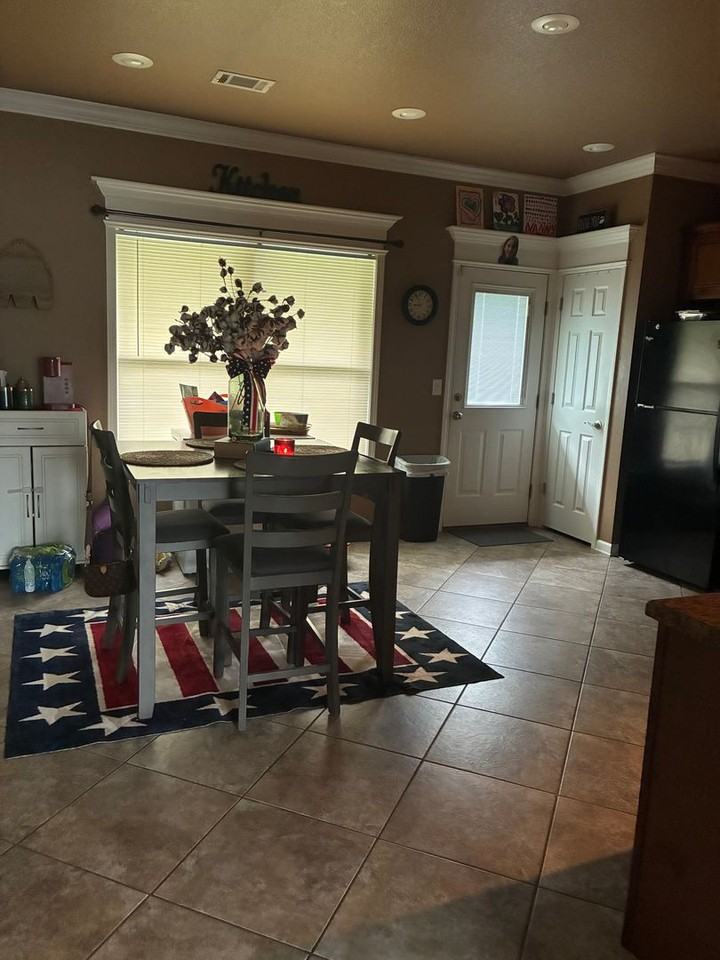 2712 Ridgewood Rd - Photo 3 of 7