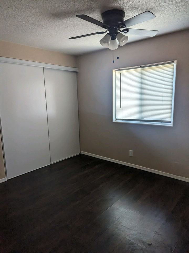 1825 Tejon Dr - Photo 5 of 7